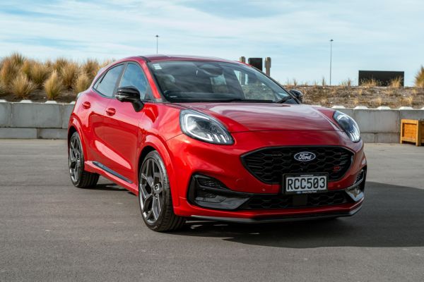 2025 Ford Puma St 1.0L Hybrid image