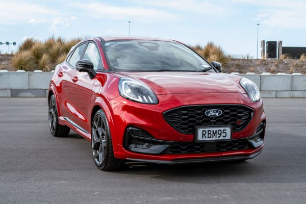 2025 Ford Puma St 1.0L Hybrid image