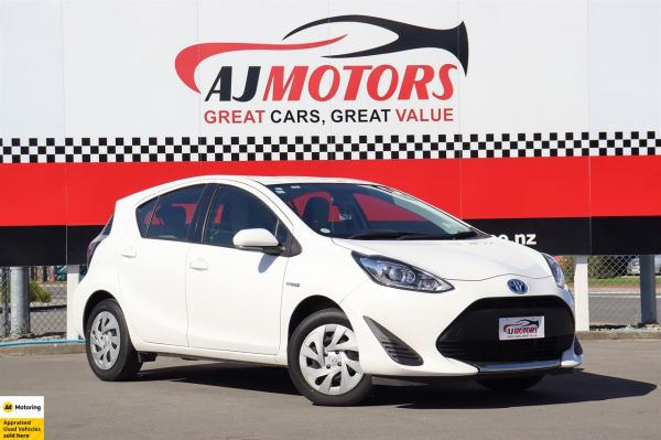 2019 Toyota Aqua Hatchback 1.5L PETROL HYBRID image