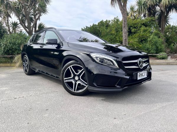 2015 Mercedes-Benz GLA 250 4Matic image
