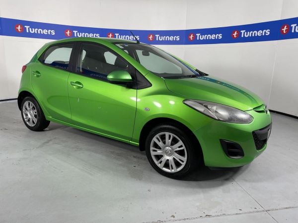 2014 Mazda Demio (Mazda2) Hatchback Classic image