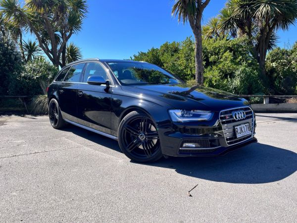 2015 Audi S4 Avant image