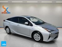 Image for 2017 Toyota Prius Hatchback S