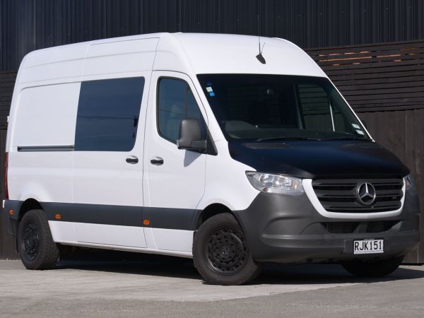 2024 Mercedes-Benz Sprinter 315 MWB High Roof image