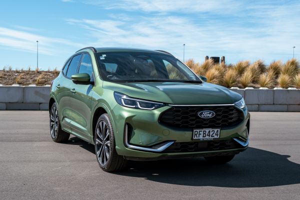 2025 Ford Escape ST-Line X AWD FHEV 2.5 litre image