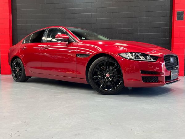 2018 Jaguar XE Sedan 20D FACELIFT image