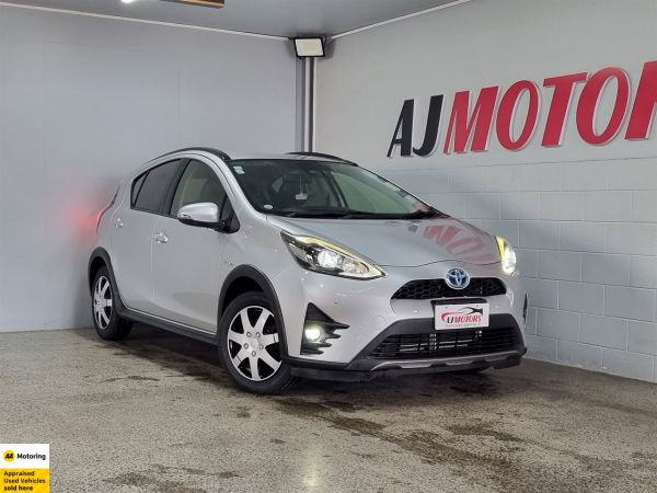 2018 Toyota Aqua Hatchback Crossover image