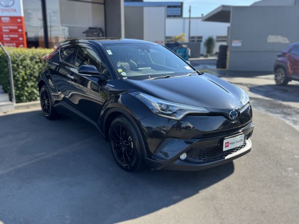 2018 Toyota C-HR 1.8 Hybrid G Spec image