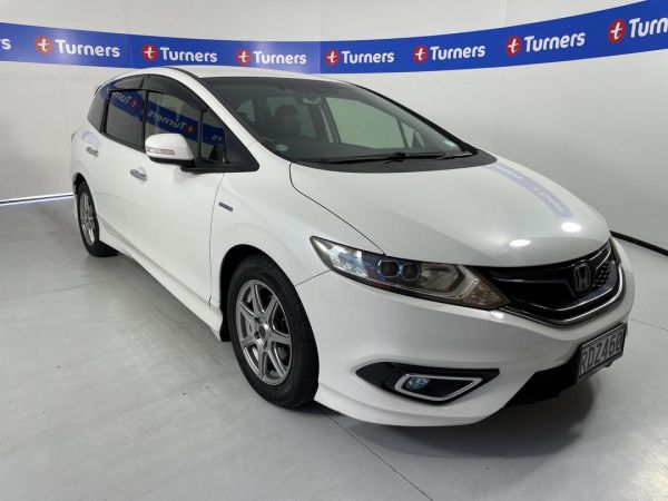 2015 Honda Jade Wagon image