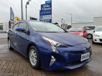 Image for 2017 Toyota Prius HYBRID ADAPTIVE CRUISE CONTROL  LANE ASSIST  PRE-CRASH WARNING  REVERSE CAMERA  BLUETOTH AUDIO  MULTI AIRBAGS  ALLOYS