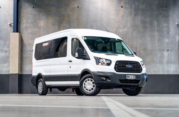 2019 Ford Transit Bus 410L image