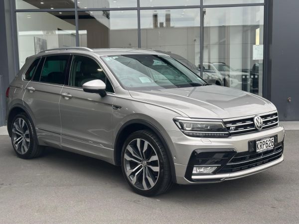 2017 Volkswagen Tiguan TSI R-Line 4Motion image