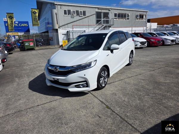 2016 Honda Shuttle Wagon Hybrid X - Cruise Control - Fog Lights - Paddle Shifts image