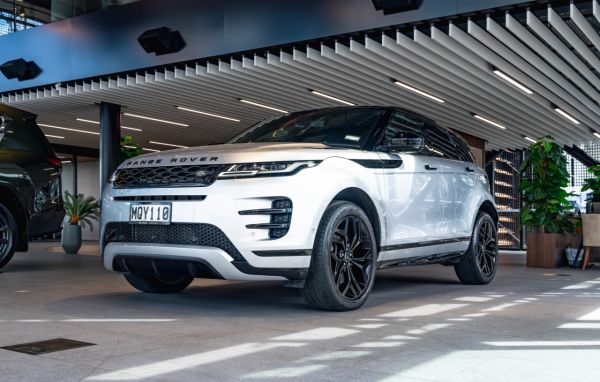 2020 Land Rover Range Rover Evoque P250 R-Dynamic HSE 2L Turbo Petrol 9 Speed Auto SUV image