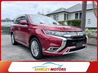Image for 2018 Mitsubishi Outlander PHEV 4WD G | Red | 75,000km