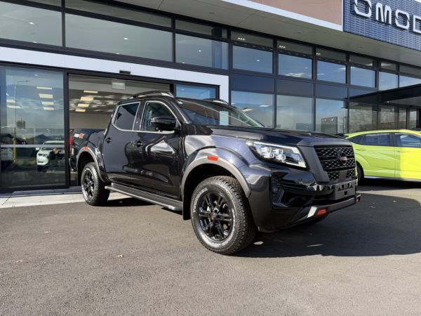 2025 Nissan Navara Ute PRO-4X 2.3D/4WD/7AT image