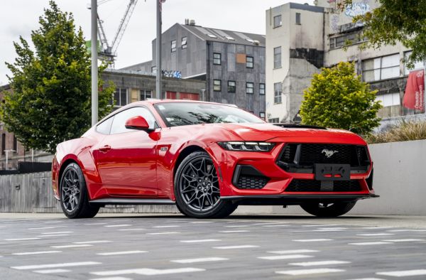 2025 Ford Mustang 5.0L V8 Fastback image
