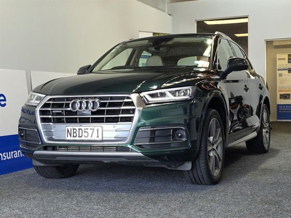 2020 Audi Q5 SUV 45 TFSI / QUATTRO / SPORT image