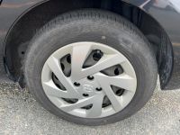 Image for 2015 Toyota Aqua Hatchback 