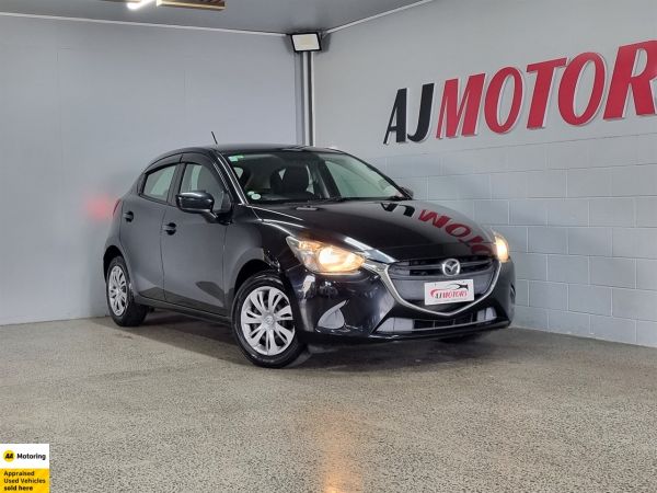 2015 Mazda Demio (Mazda2) Hatchback 13C image