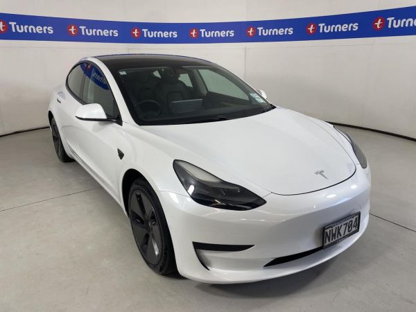 2021 Tesla Model 3 Sedan Standard Range Plus image