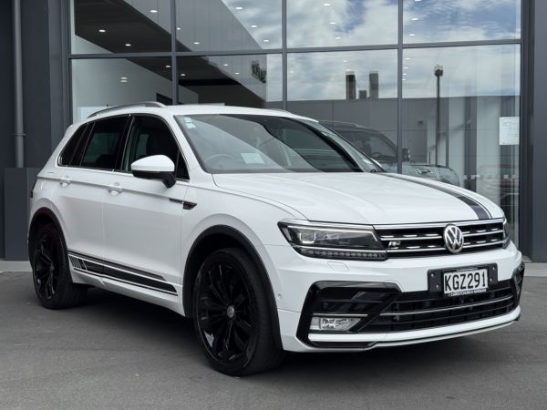 2017 Volkswagen Tiguan TSI R-Line 4Motion image